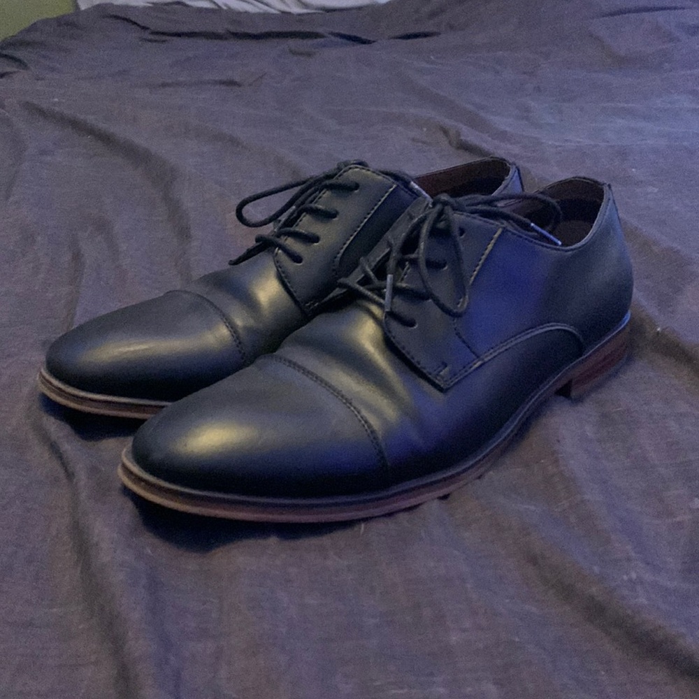size 9.5 men dress shoes